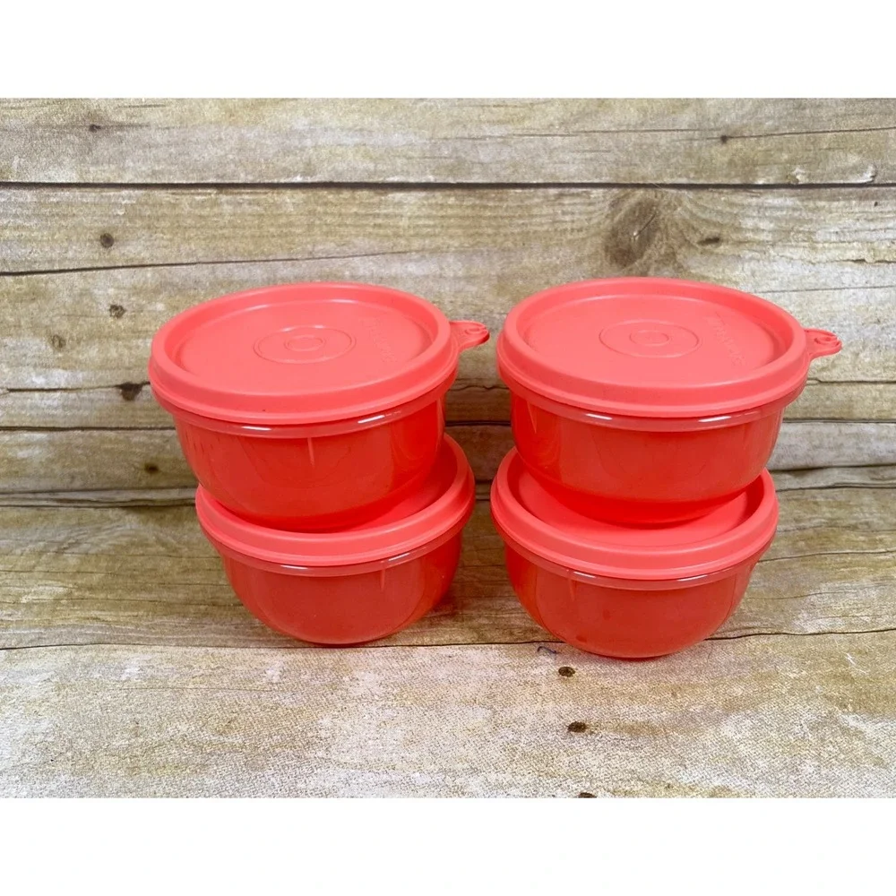 Tupperware Ideal Little Bowls Set 4 With Seals/Lids Small 8 Oz Snack Cups